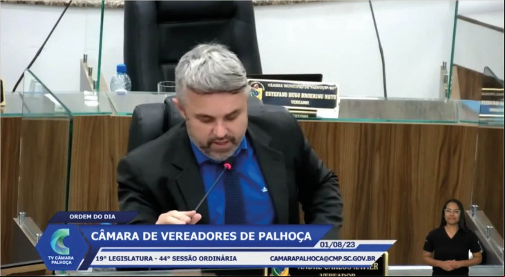 “Palhoça vai virar uma cidade de zumbi”