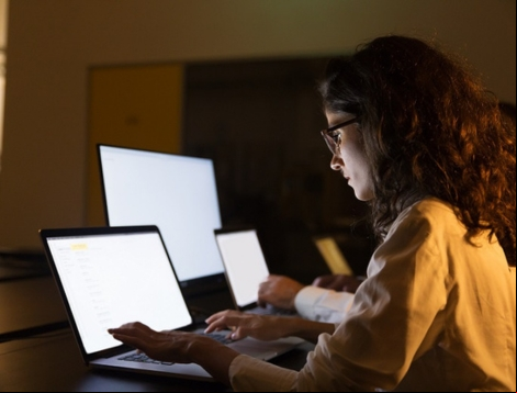 Programa abre 10 mil vagas para formação de programadores
