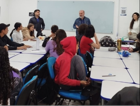 Nova turma do Programa Jovem Palhocense é iniciada com participação ativa de adolescentes e equipe da Assistência Social